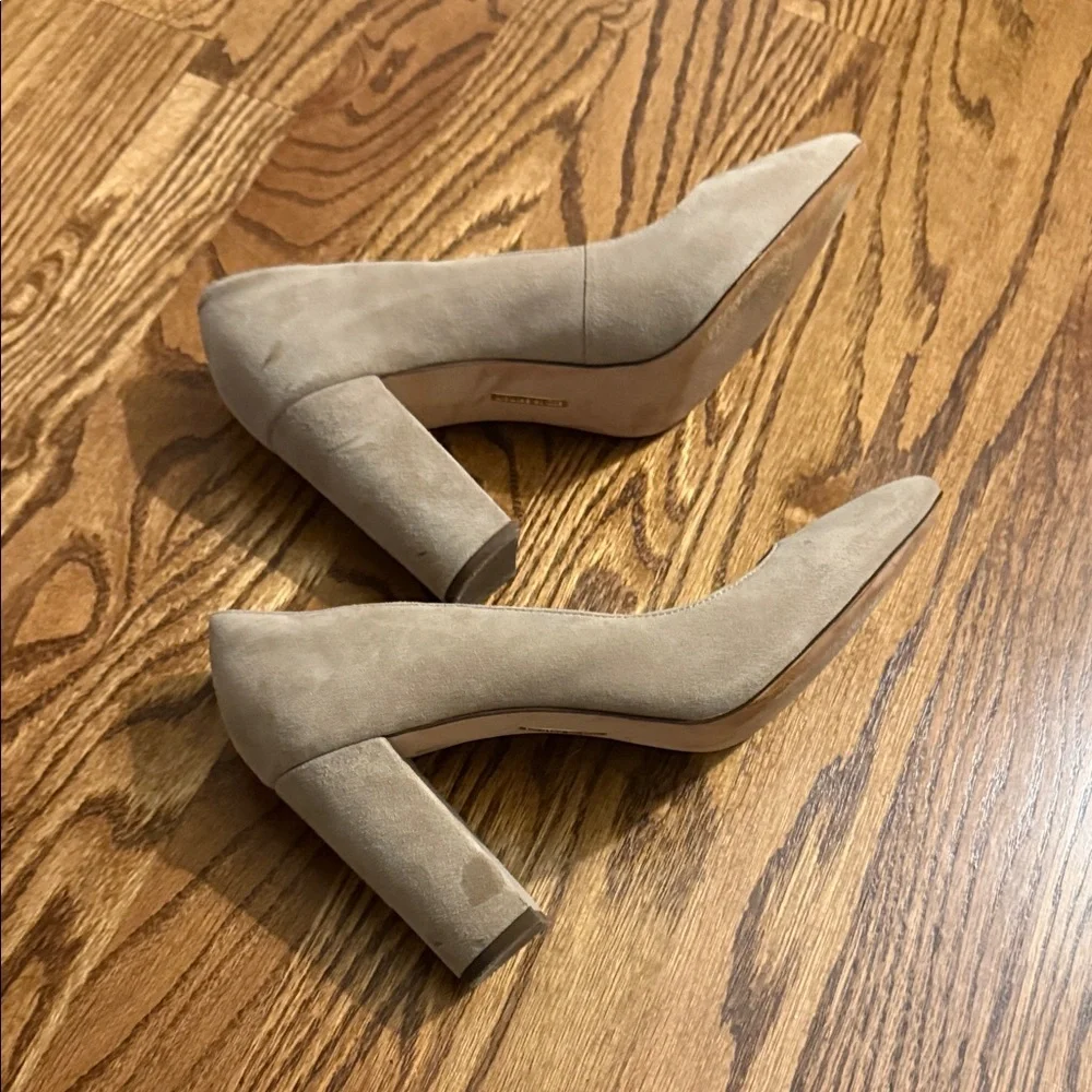 Louise et Cie Beige Leather Heels size 9